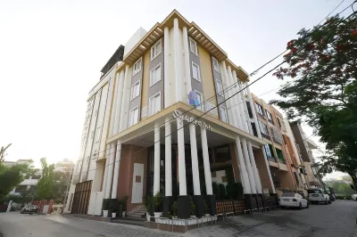 Square Inn JHVモール＆マルチプレックス周辺のホテル