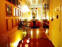 Hostal la Fontana - บริการรถรับส่ง