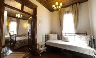 ARİSTONİCUS BUTİK HOTEL