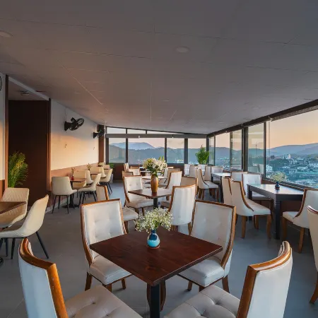 The Lumina Premium Hotel Отели рядом с достопримечательностью «Музей Лам Донг»