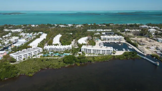 Resort-Style Living at Mariner's Club – Steps from Pools, Marina, & Ocean Views!