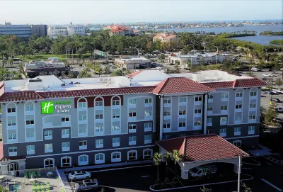 Holiday Inn Express & Suites ST. PETERSBURG - MADEIRA BEACH by IHG Hotels near Walter Fuller Complex