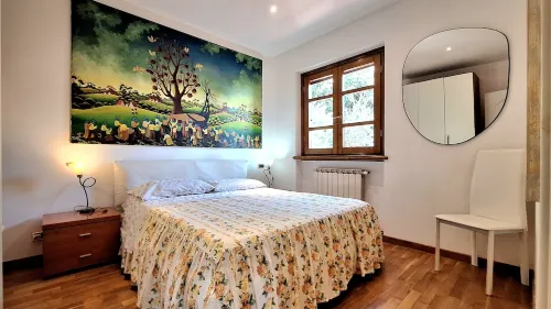Villa Bellevue Corsanico, private pool and parking, easily accessible, sea view