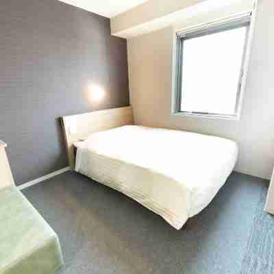 Super Hotel Toyama Imizu Rooms