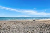 Turquoise Gem 1st Floor no stairs Longboat Key FL