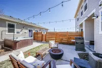 The Baldwin Bungalow • Boho Charm + Hot Tub • Historic Downtown Stay