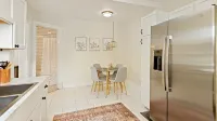 Cozy Loft - Steps to Downtown