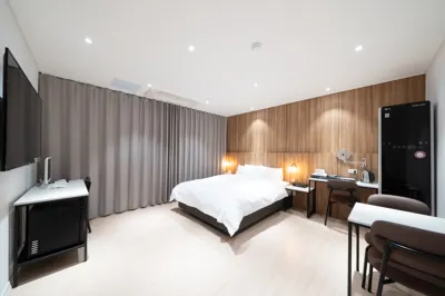 Ballantine Business Hotel Hotels in der Nähe von U · Square