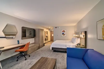 Holiday Inn Express & Suites Diamond