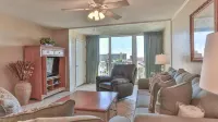 Dolphin Point 404B - 2Br on Holiday with Views of Harbor