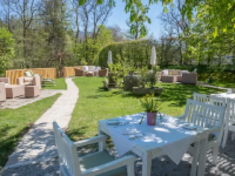 Der Schlosswirt zu Anif - Biedermeierhotel Und Restaurant Hotéis em Anif