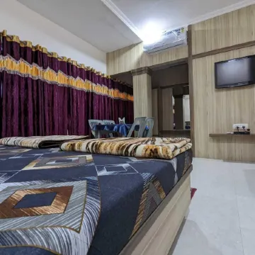 Hotel Shivneri