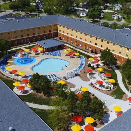 Cedar Point's Express Hotel