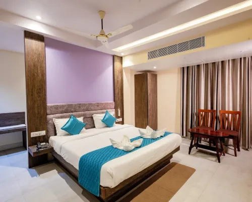 Hotel Serene Palace โรงแรมใกล้วัดมุรุกัน
