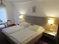 Hotel Reuterhof Hotels in Stavenhagen