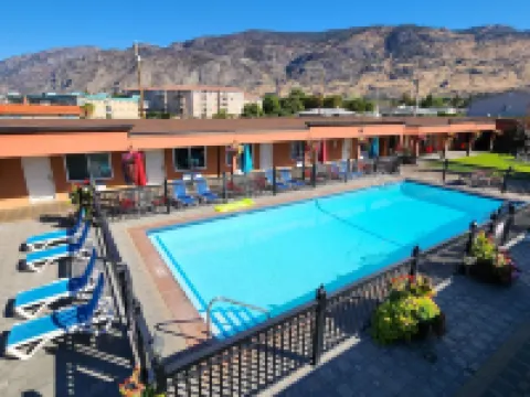 Sahara Courtyard Inn & Suites Osoyoos Hoteles en Osoyoos