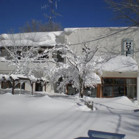 Neos Omalos Hotel