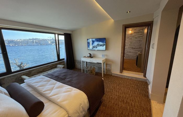 Weingart Seaside Hotel
