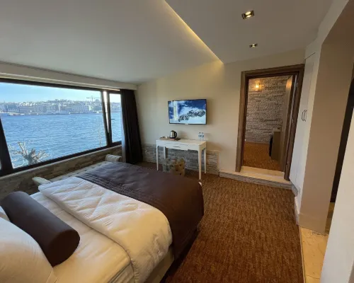 Weingart Seaside Hotel Hotels near Topkapi