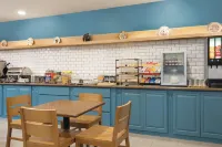Country Inn & Suites by Radisson, Valparaiso, IN - breakfast