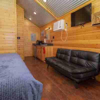 Al's Hideaway Cabin and RV Space, LLC Rooms