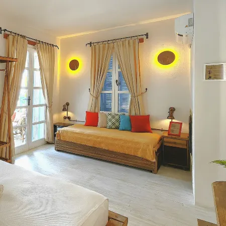 Banana Alaçatı Food & Stay - Adults Only