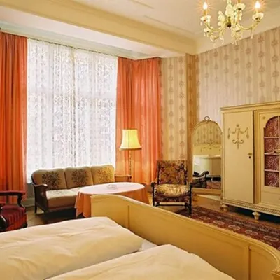 Hotel-Pension Funk am Kurfürstendamm Các khách sạn gần West Berlin Centre
