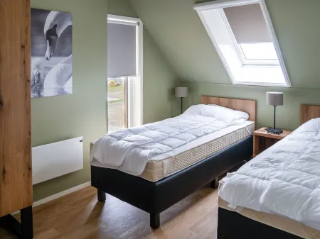 Villa in Leons With Boat Rental Option