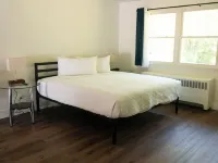 The Lagrange Inn & Extended Stay - Parkplatz