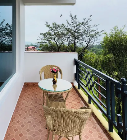 Staycation by Him Holiday Ventures Отели рядом с достопримечательностью «Dharamsala War Memorial»