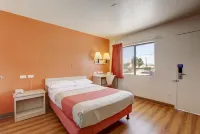 Motel 6 Corona, CA - Norco