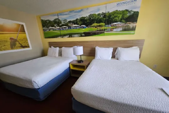 Days Inn by Wyndham Greensboro NC