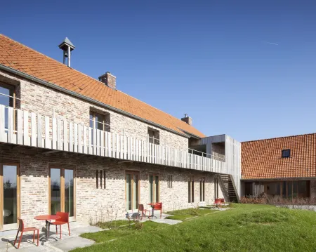 B&B de Deugdzonde Отели в г. Мускрон