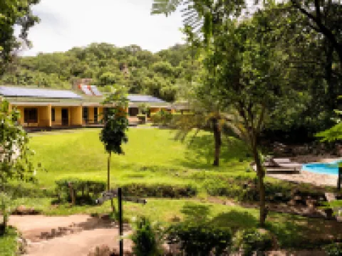 Safari Beach Lodge Hotels in Salima