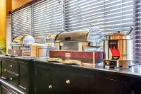 安大略機場會議中心舒適套房飯店 - 早餐