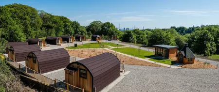 Weedingshall Lodges Отели рядом с достопримечательностью «The Mariner Centre»