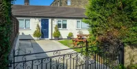 1 Bed House - Sleeps 2 - Parking - Wifi