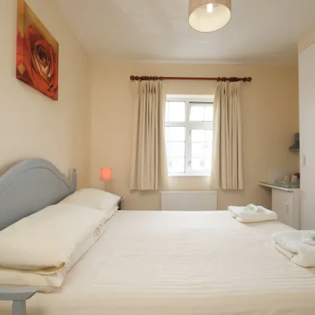 Four Seasons B&B