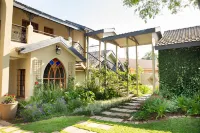 Danlee Overnight Accommodation Hotel in zona Peter Mokaba Stadium