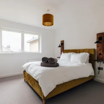 CH Apt 9 2Bed in Bath