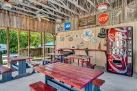 Reel Inn and Lodge