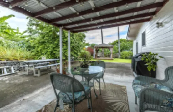 陸安娜·奈亞酒店