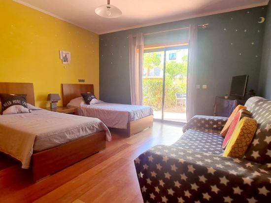 2 Terrace Town House