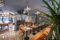 Bristol Hotel and Spa Bakuriani - 조식 운영