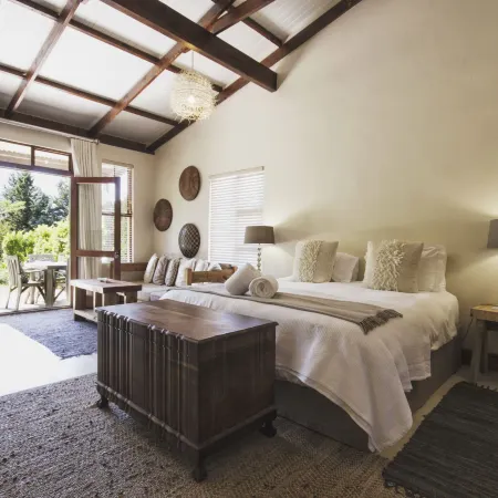 A Hilltop Country Retreat