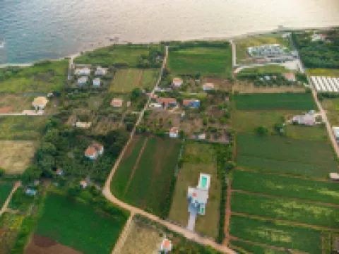 IO Luxury Pool & Hot Tub Suites