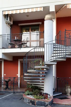 Adriana Holiday House , Free Parking, Wi Fi, Near Sea, Private Kitchen,