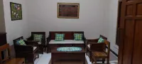 Kartika Homestay Syariah Surabaya Hotel a Gayungan