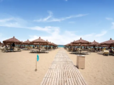 Simplistic Apartment in Reitani Near Lido Beach Hoteles en Reitani