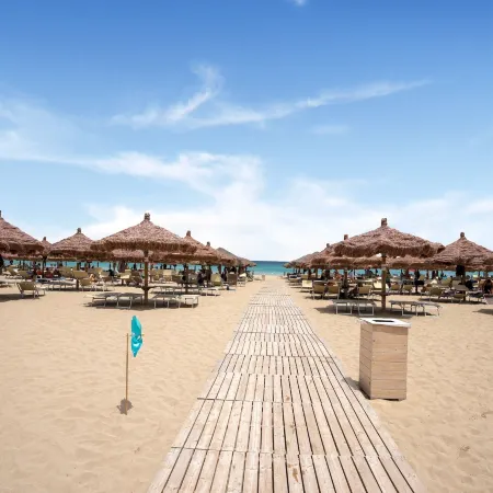 Simplistic Apartment in Reitani Near Lido Beach